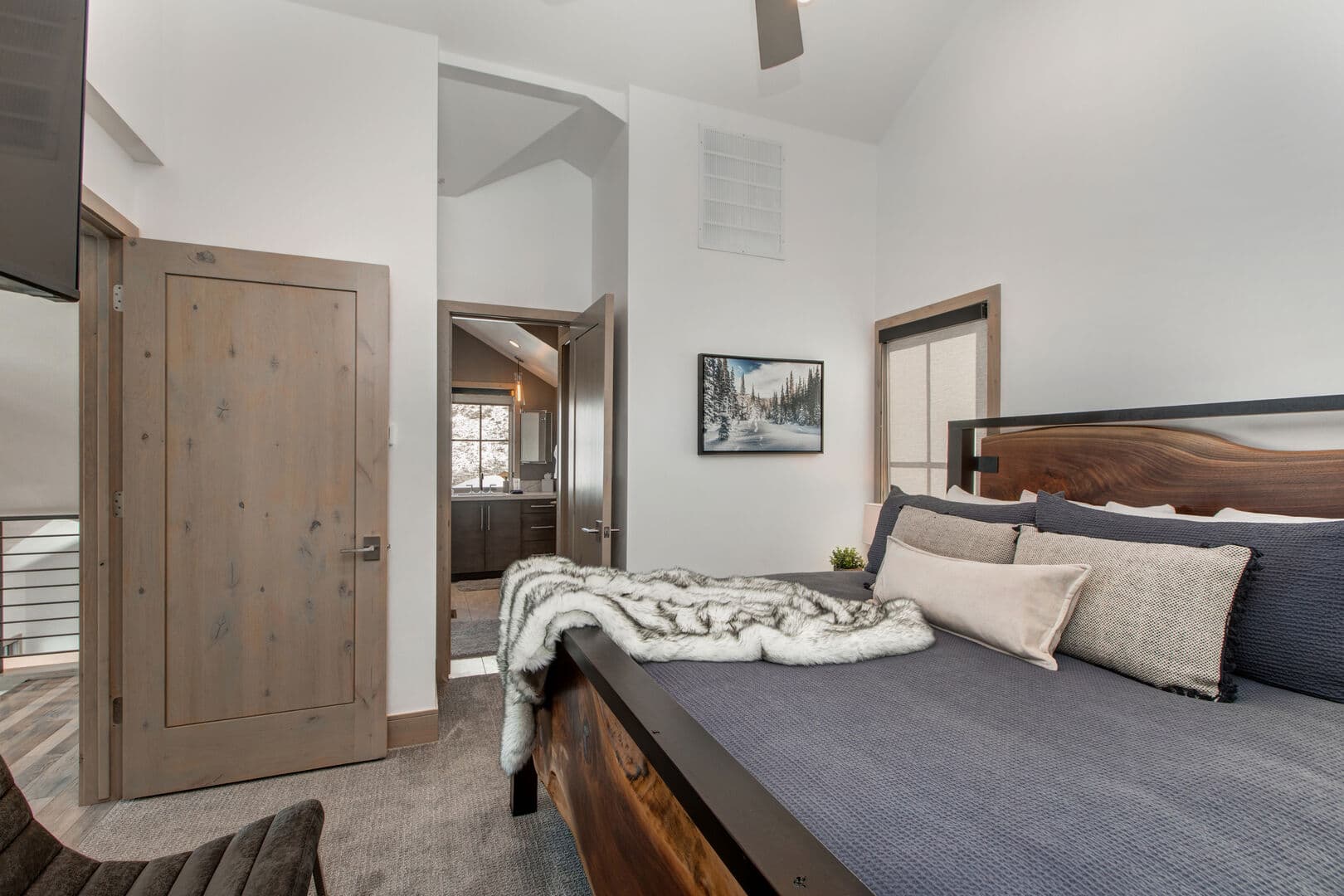 Kings Crown - Image 21