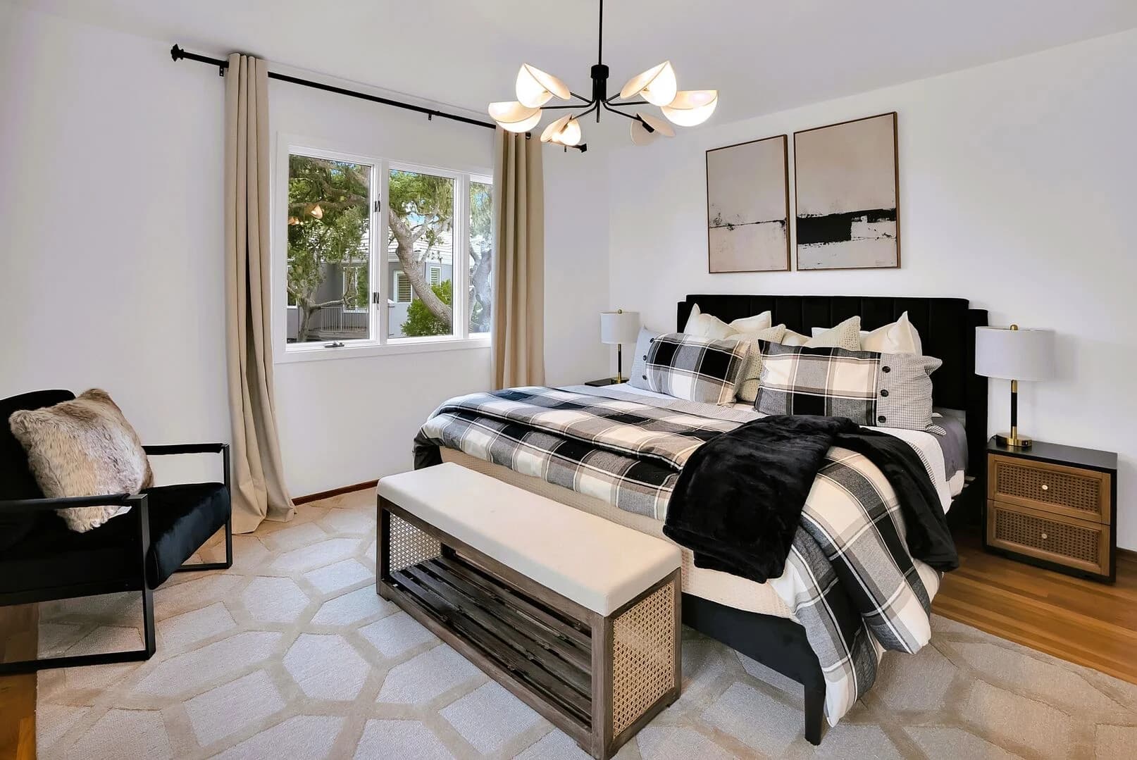 Pebble Modern Home - Image 18