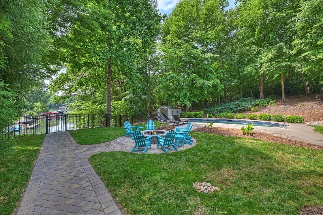 Making Waves - Image 41