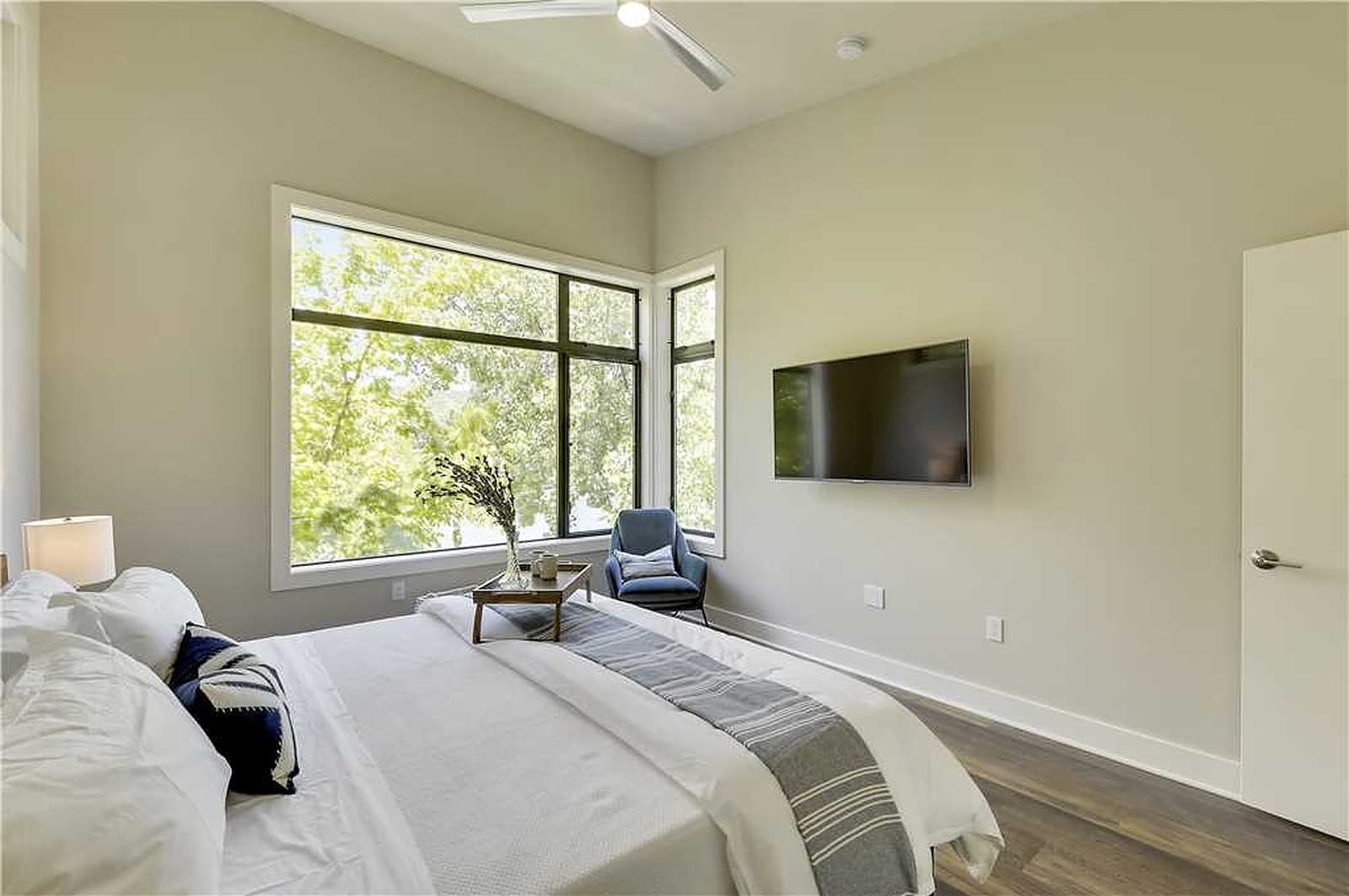 Lake Austin Retreat - Image 12