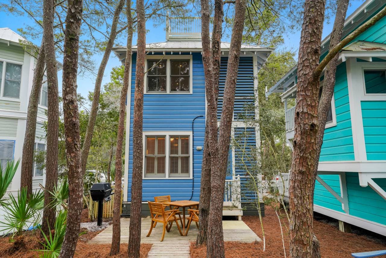 Little Lodge - Image 36