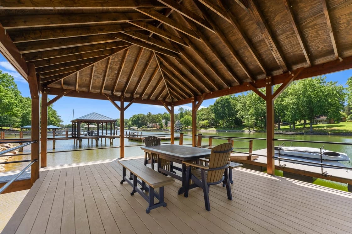 Lakefront Serenity Lodges - Image 65