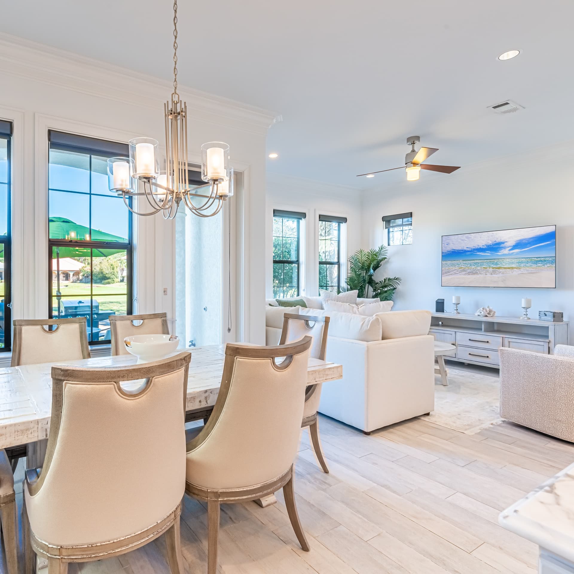 Villa Lago #1922 - Image 1