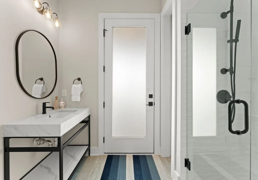 Circle Hollow - Image 24