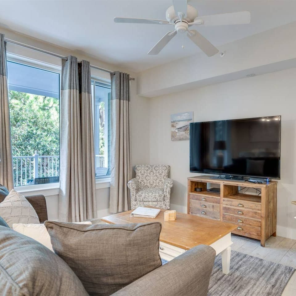 Pilot House - Image 1