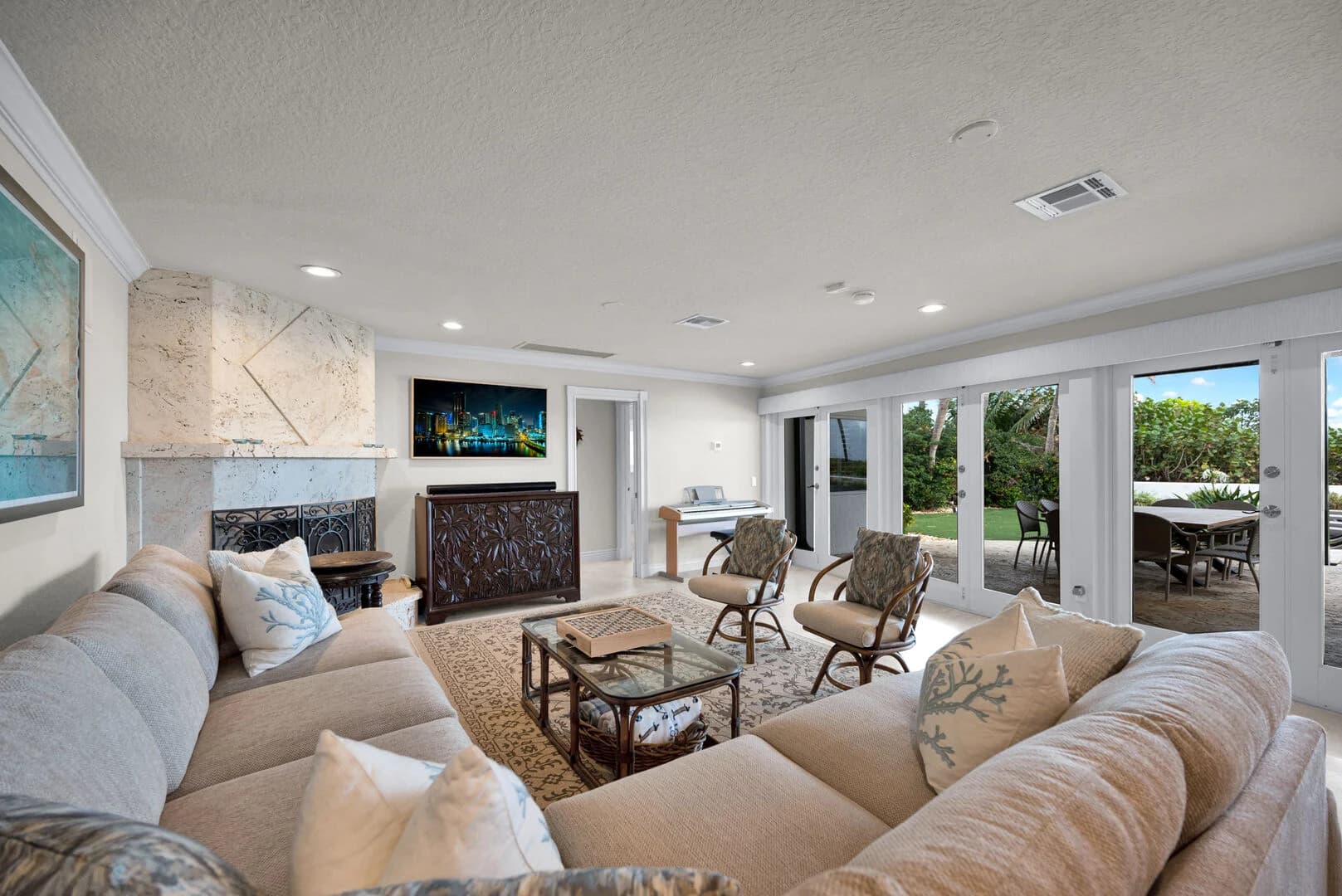 Oceanfront Estate - Image 2