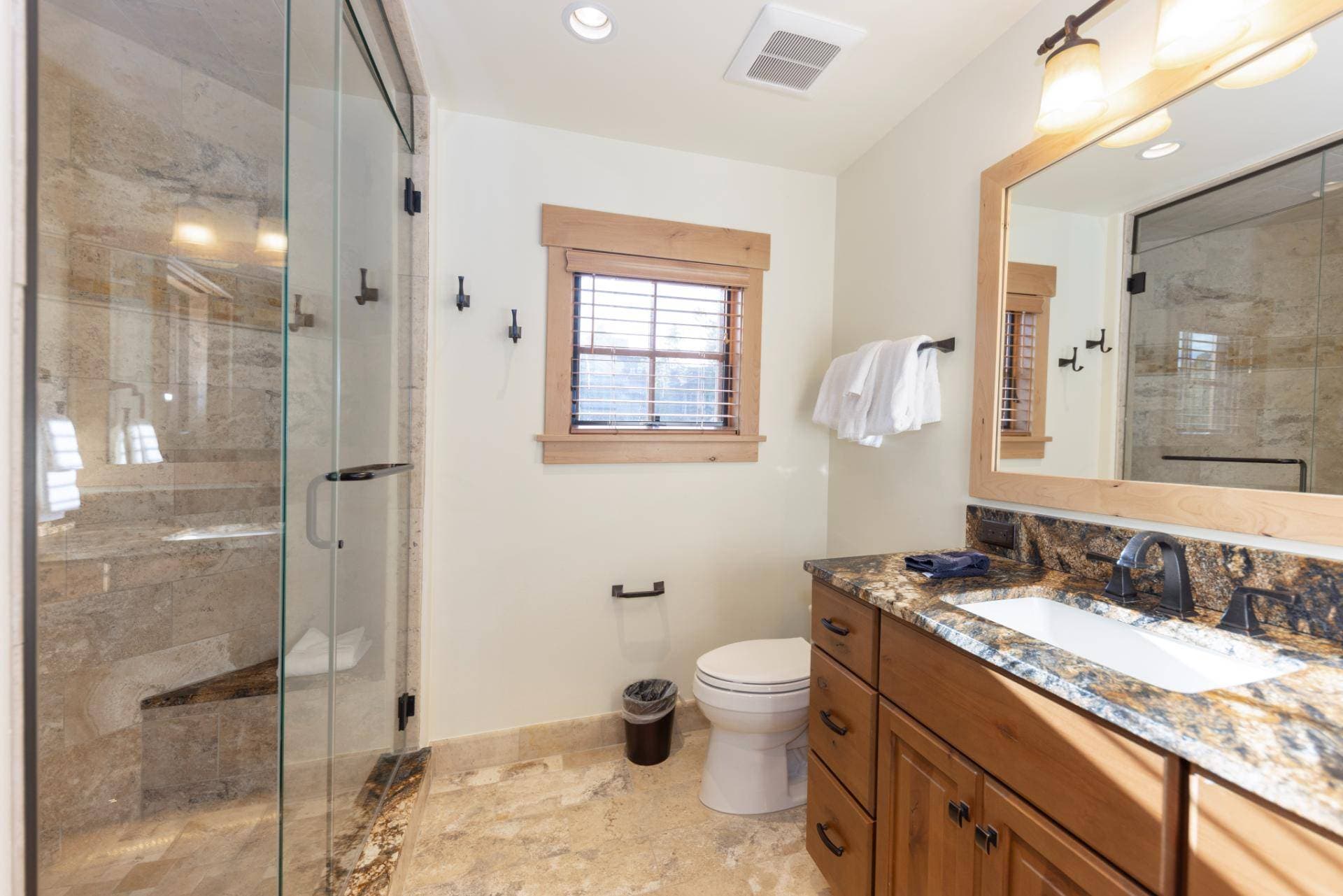 Fox Paw Lodge - Image 15