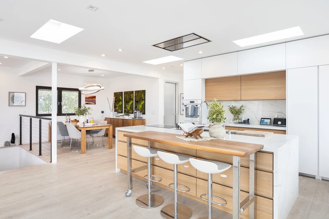 Moonlight Modern - Image 12