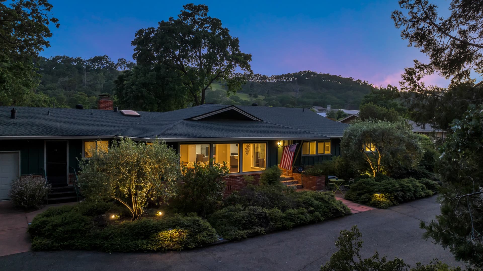 Moon Valley House - Image 4