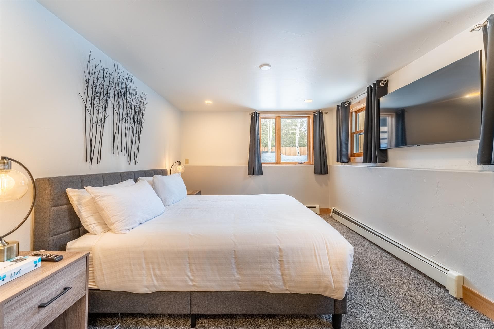 Alpine Home - Image 15