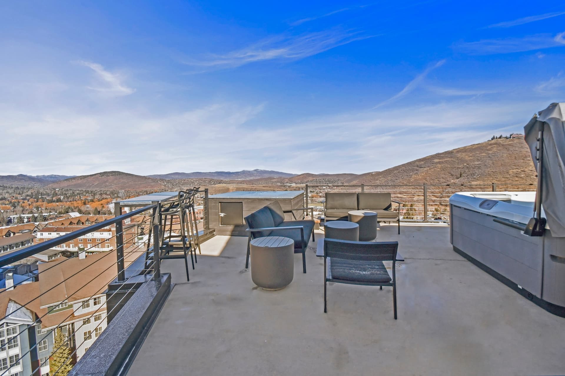 Japandi Slopeside Retreat - Image 37