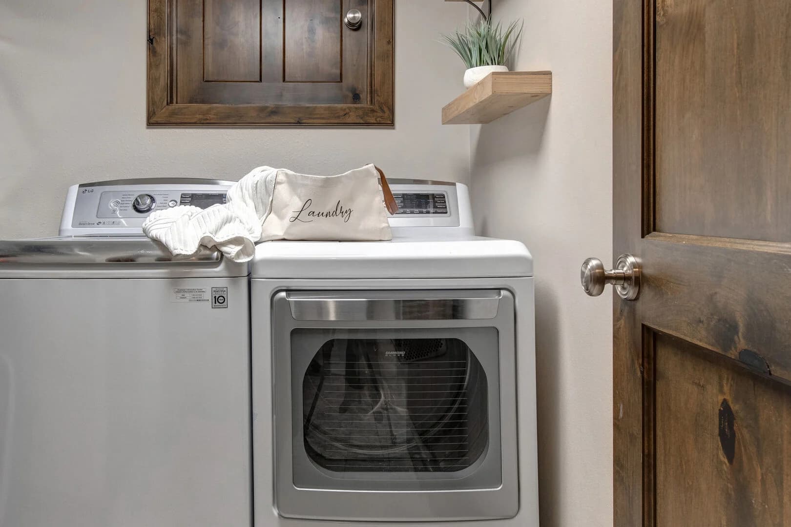 Moose Den - Image 24