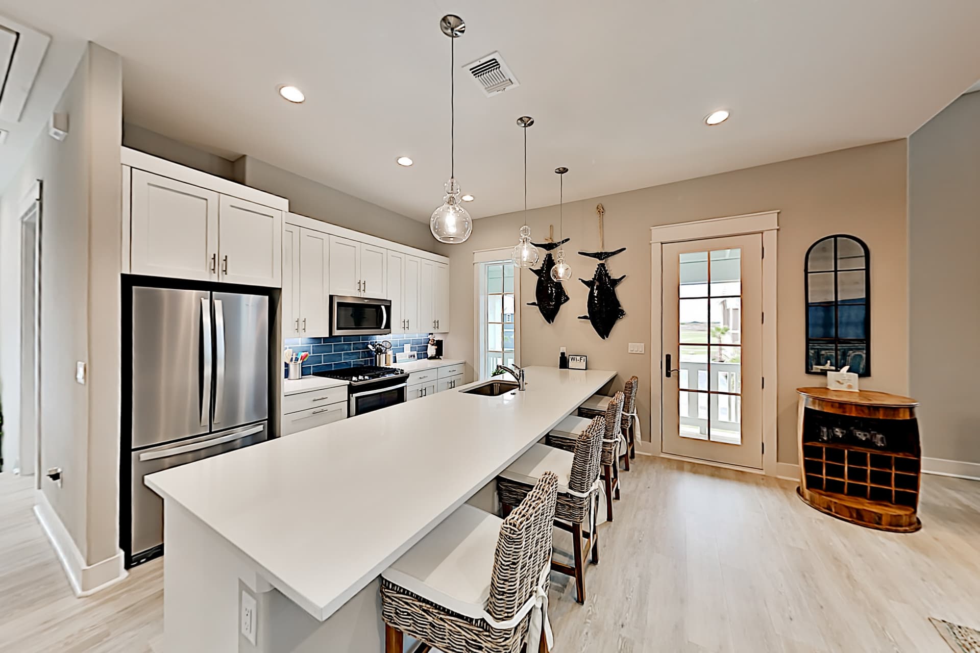 Crab Manor - Image 5