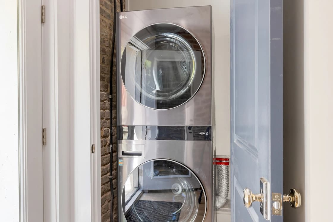 State Residence A - Image 27