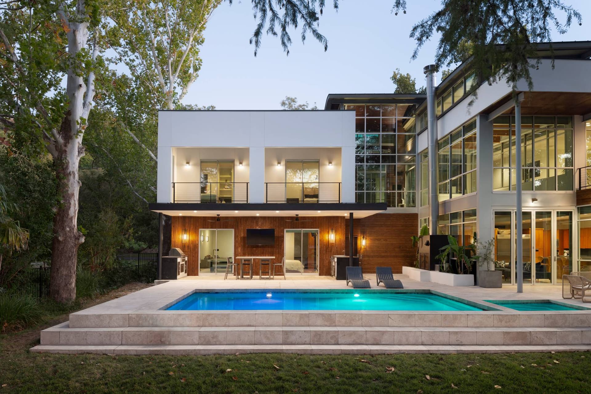 Emerald on Lake Austin - Image 5