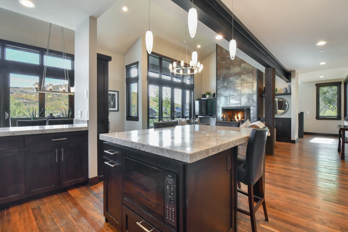 Red Wagon House - Image 13