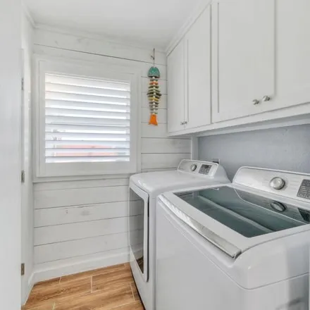 Tipsea Turtle House - Image 15