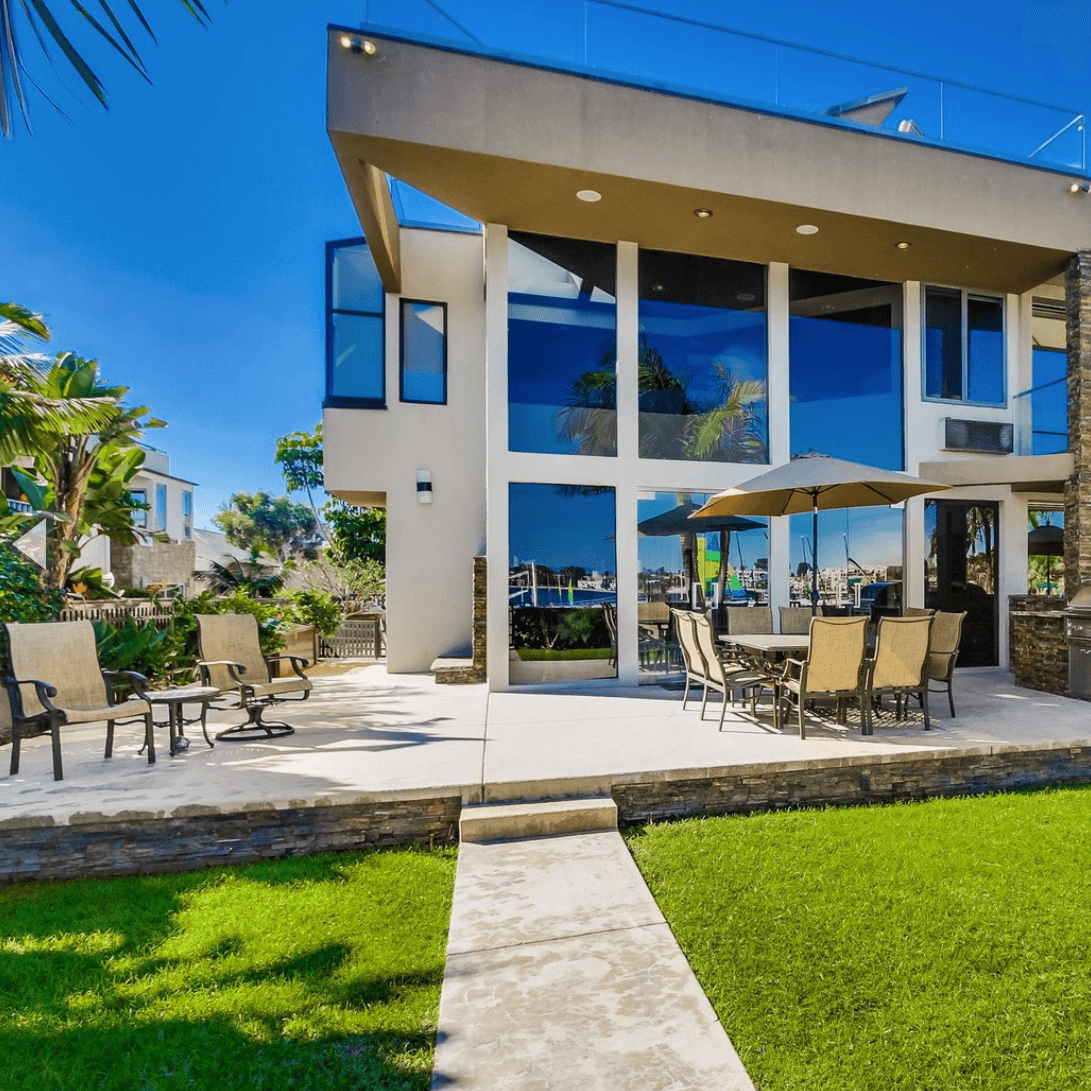 Villa on the Bay 4 - Image 1