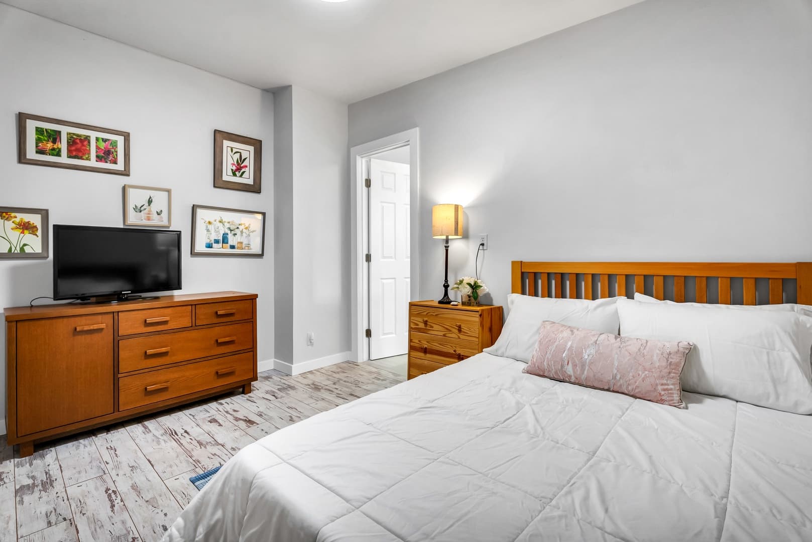 Moon Valley House - Image 46