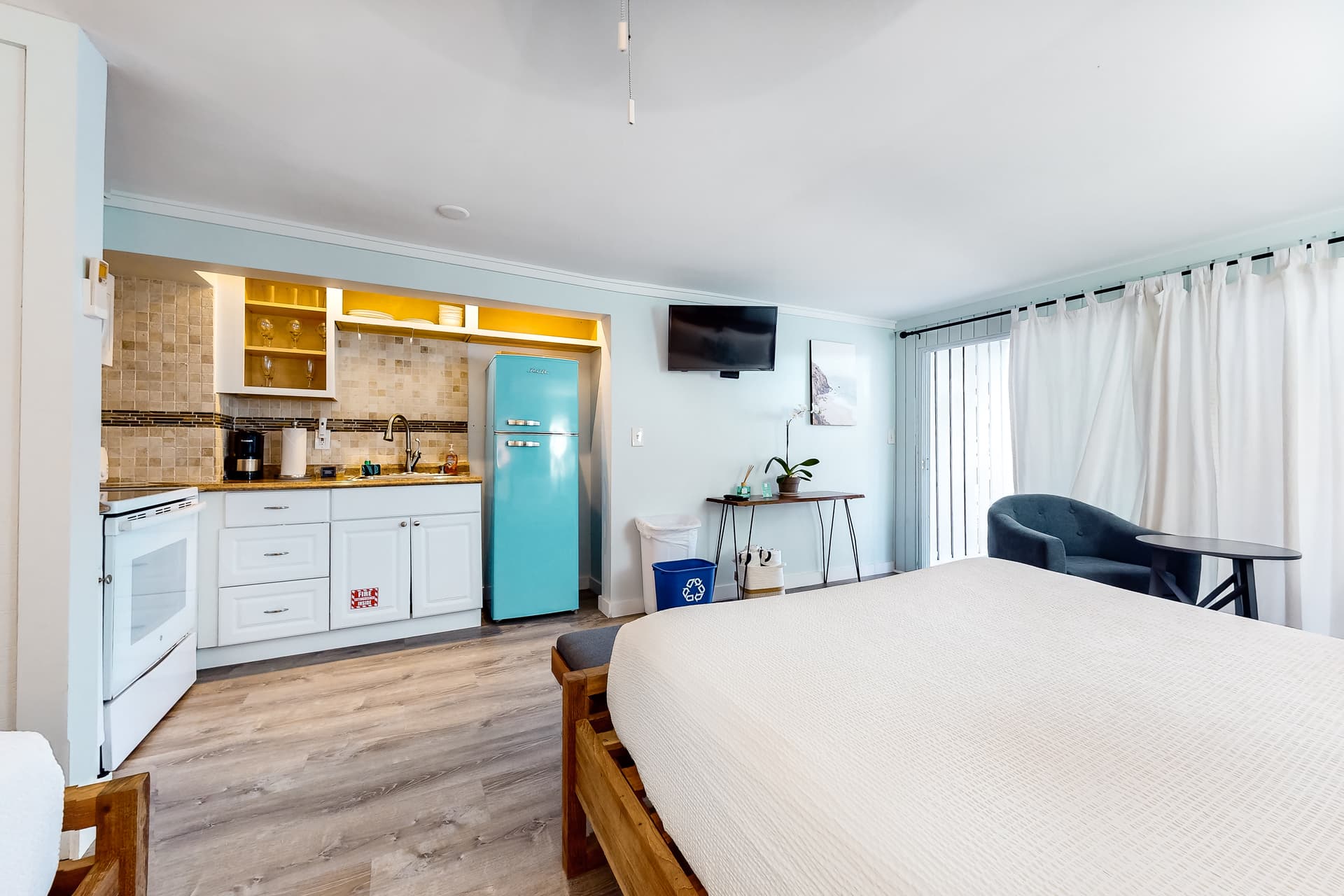 Papa's Hideaway - Image 31