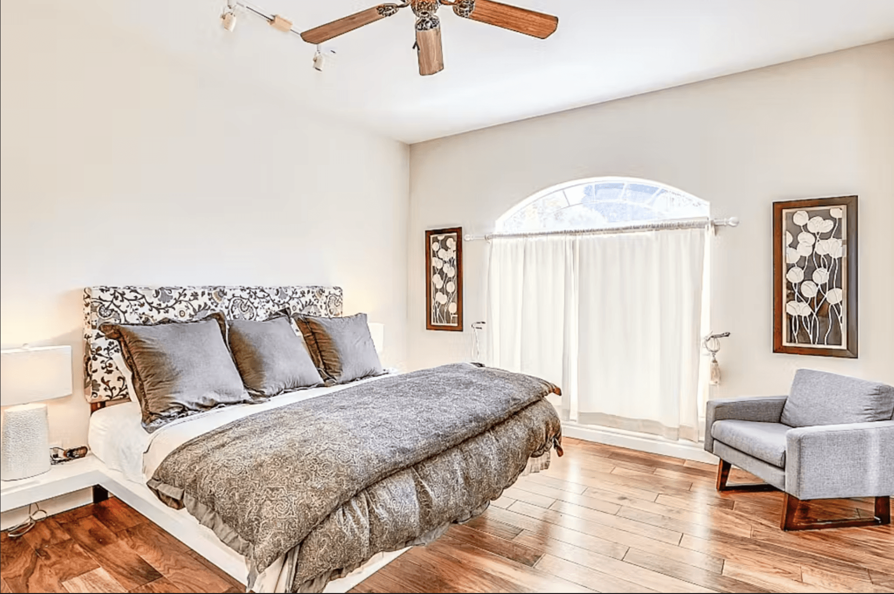 Indulgent Escape House - Image 21