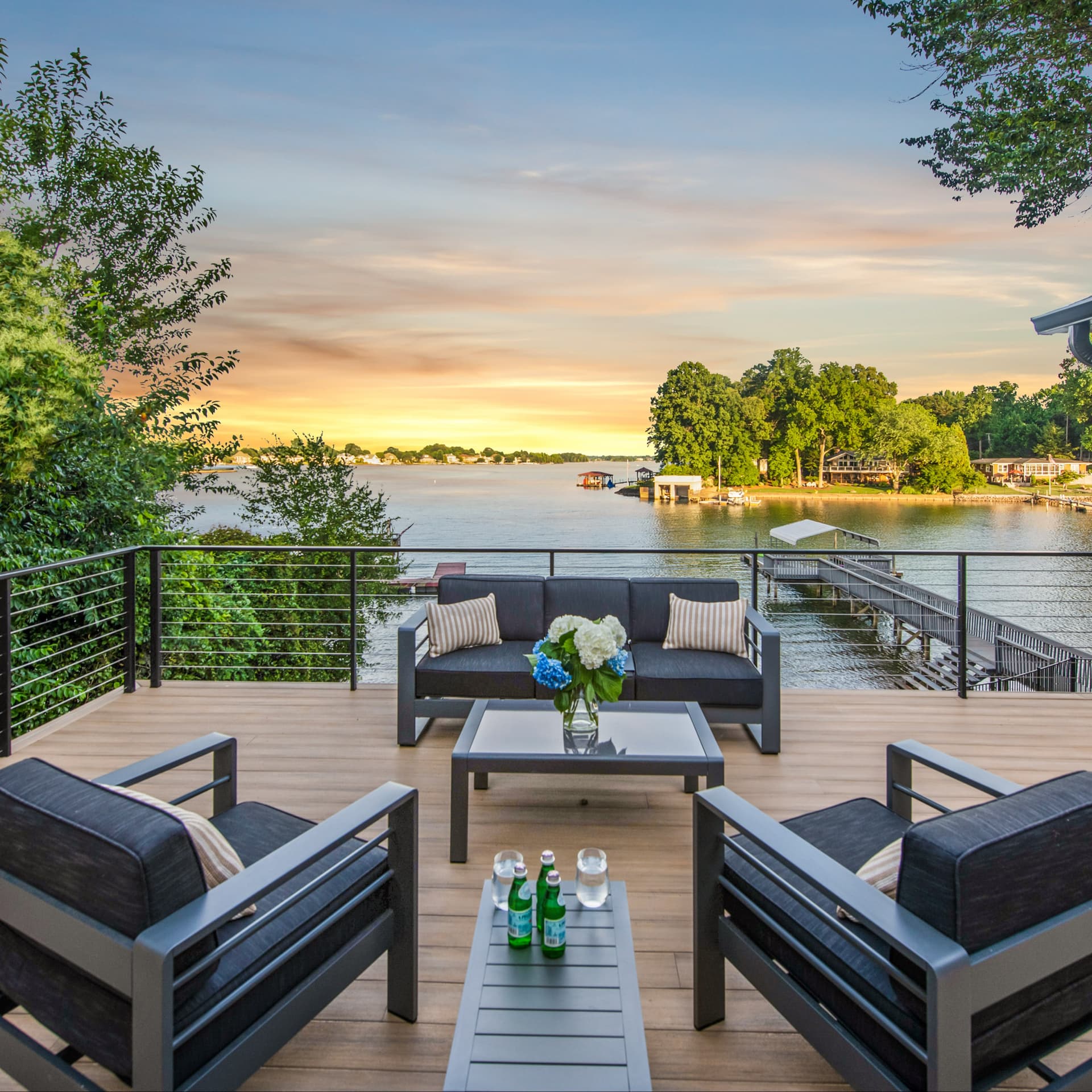 Lakeshore Adrift - Image 31