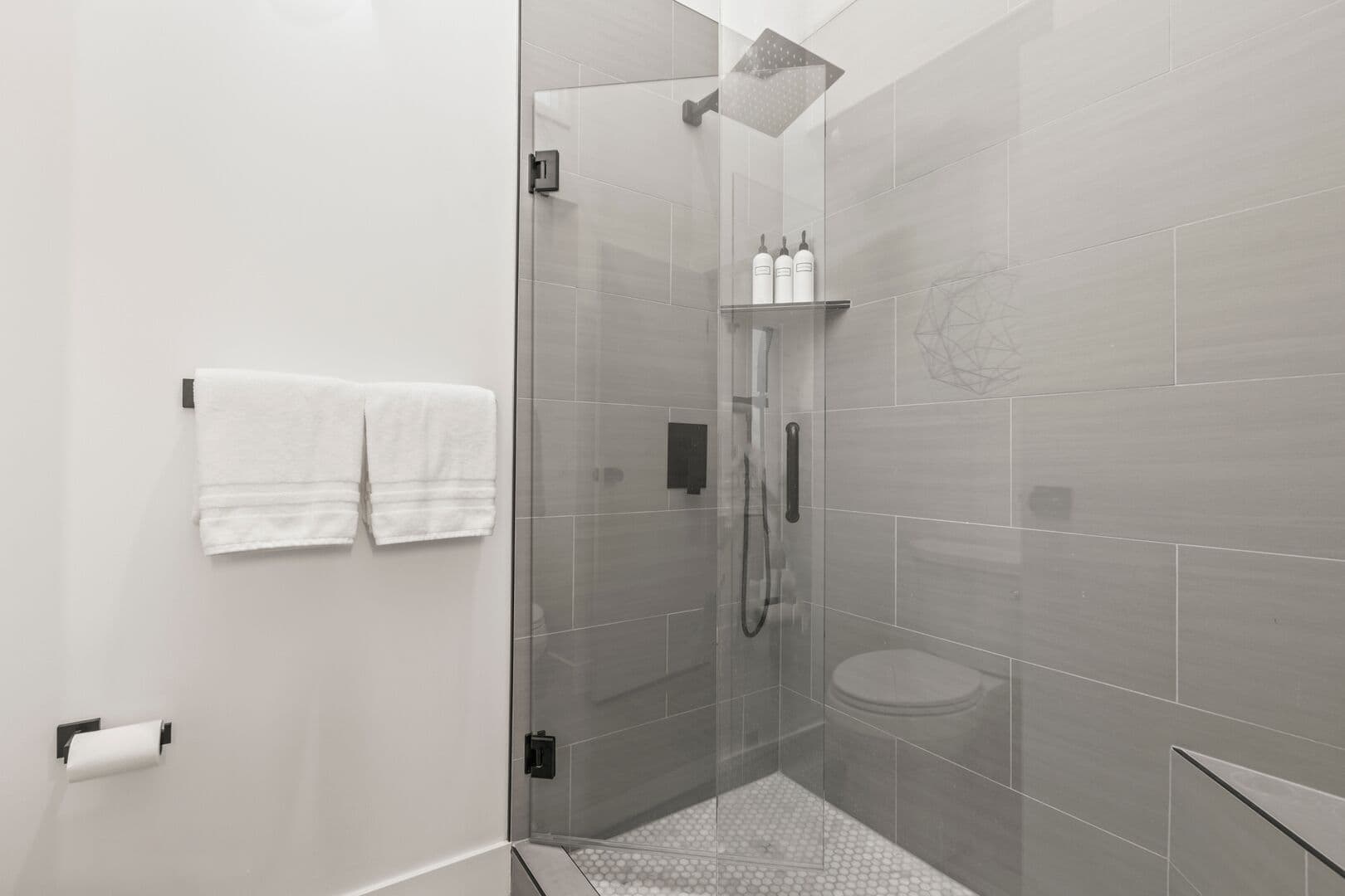 Red Pine Retreat - Image 21