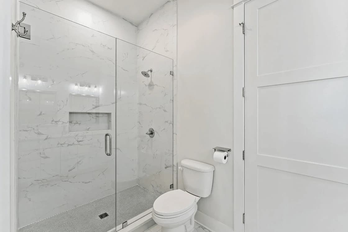 Shady Palms - Image 35