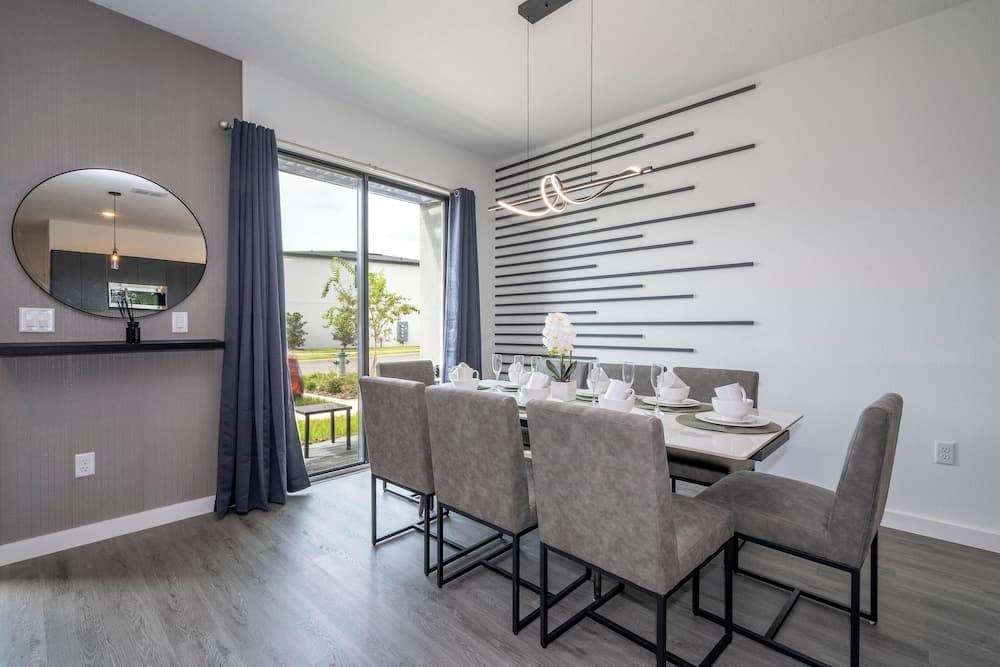 Hub Paradise - Image 1