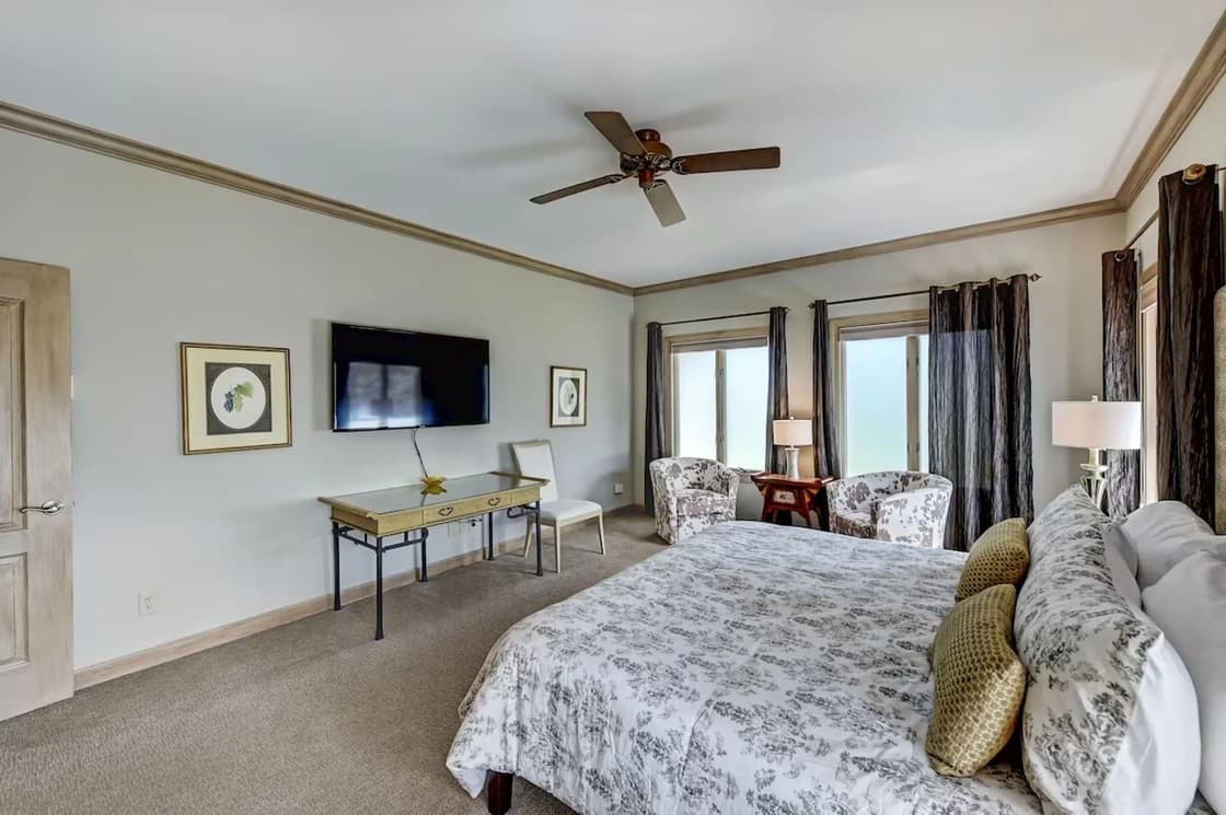 Landover Lodge - Image 16