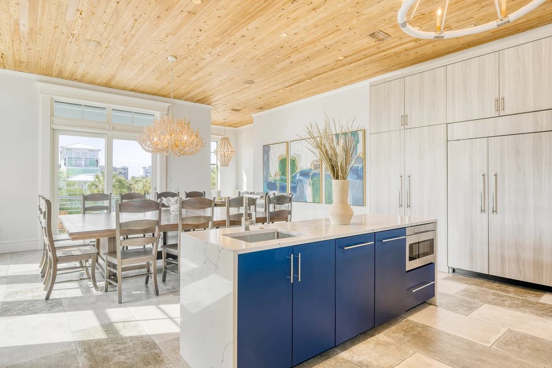 Monarch Manor - Image 7