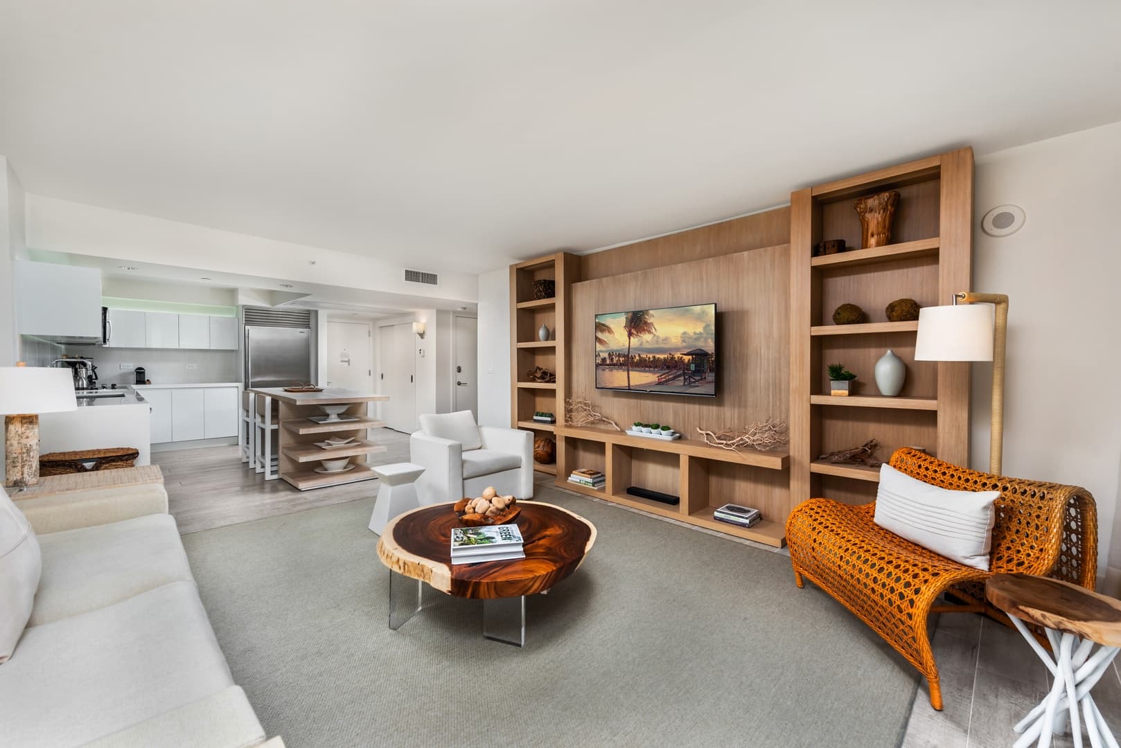 1 Hotel & Homes Residence #1208 - Image 4