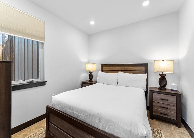 Crestview Chalet Bliss - Image 18